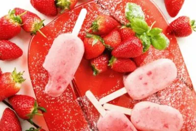 strawberry Ice Pops