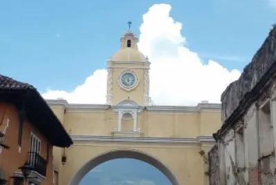 EL ARCO DE SANTA CATALINA ANTIGUA GUATEMALA