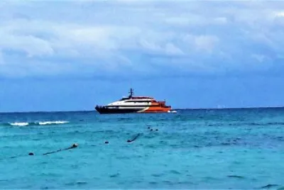 Transbordador en Playa del Carmen, Quintana Roo. jigsaw puzzle