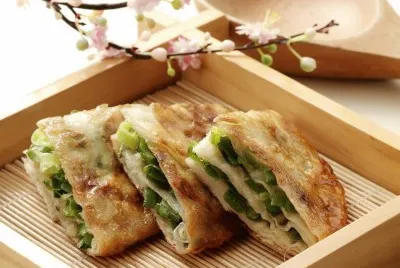 Scallion pie