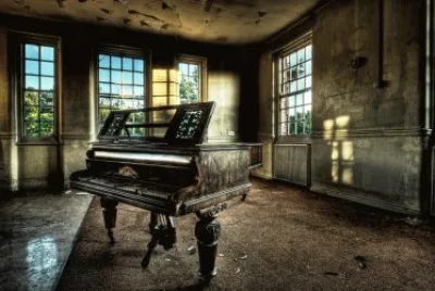 eh um piano
