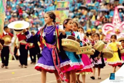 vestimenta de carnavales de PerÃº