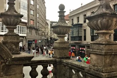 פאזל של pontevedra-iglesia virgen peregrina