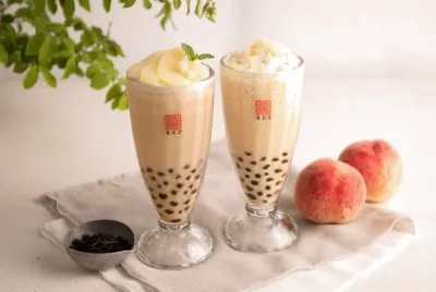 We have boba milk tea everyday in Taiwan.When boba milk tea goes to Japan, it goes crazy.