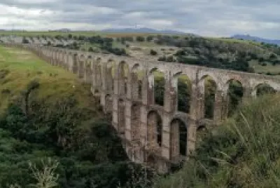 los arcos del sitio