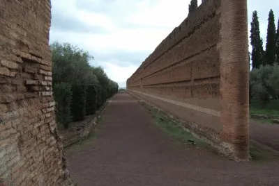 VILLA ADRIANA