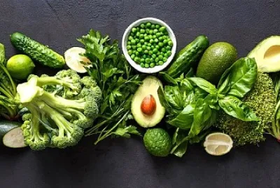 GREEN