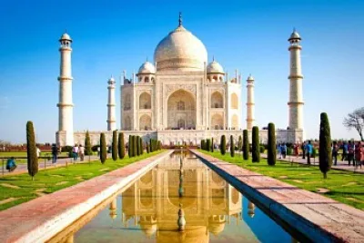 Taj Mahal (India)