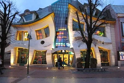 Casa torcida Sopot Polonia