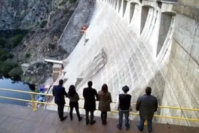 There 's your problem - Dam Breakthrough