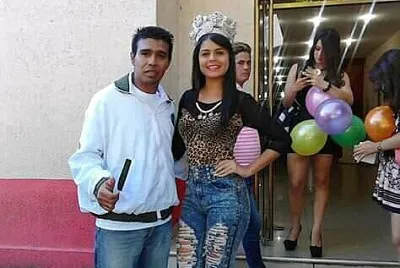 100