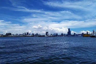 é«˜é›„æµ·é‚Š