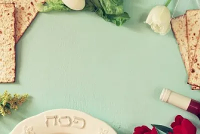 ×¤×¡×—
