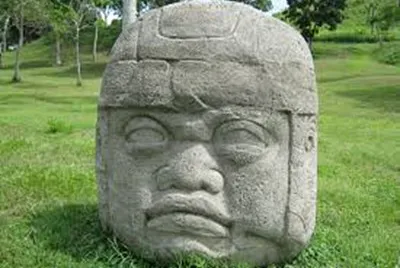 cabeza Olmeca