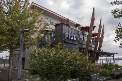 Pier 7 restaurant