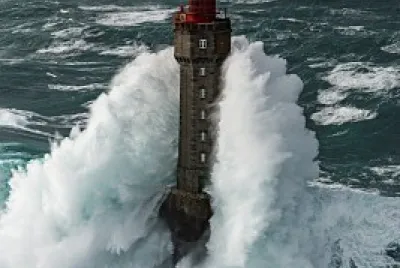 Phare de la Jument Ã  Ouessant - Bretagne