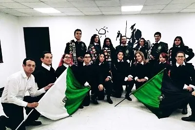 TRAJE