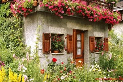 Casa con flores