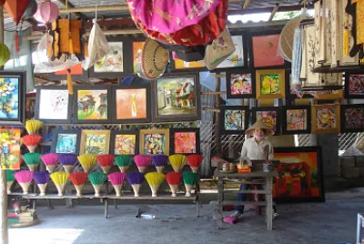 Vietnam - Hue - Baguettes d 'encens