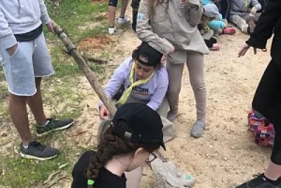 ×¤××–×œ 4
