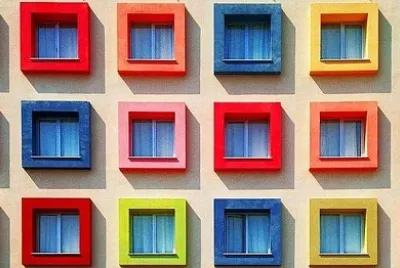 building jigsaw puzzle