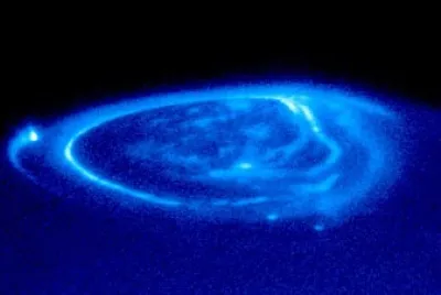 AURORA SU GIOVE