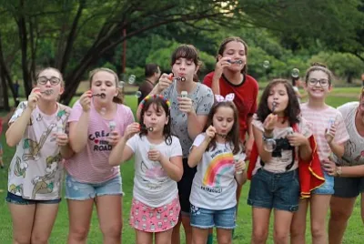 Cecilia Sofia e meninas