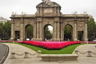 puerta de alcala