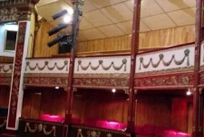 EL ORO TEATRO
