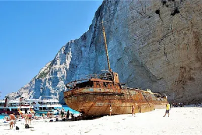 navagio isla2