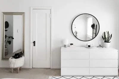 Minimalist bedroom