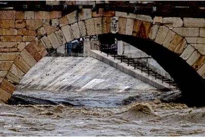 verona , adige in piena