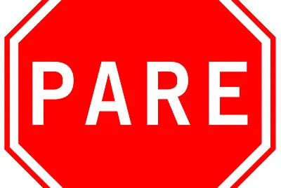 Placa de sinalizaÃ§Ã£o de trÃ¢nsito
