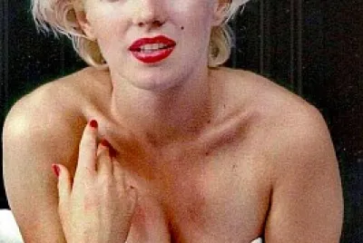 Marilyn sensual jigsaw puzzle