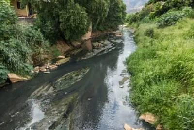 CÃ³rrego/ Esgoto
