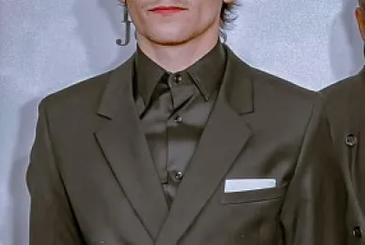 Lou