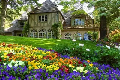 Casa con jardin jigsaw puzzle