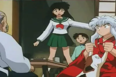 kagome se sorprende al ver a inuyasha en su casa