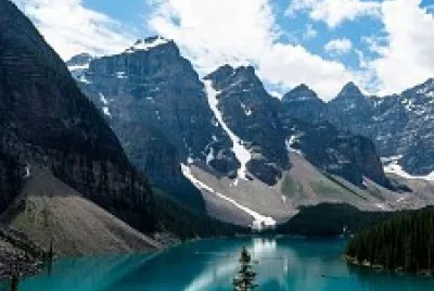 LAGO Y MONTAÑAS