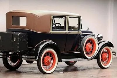 1929 Ford Model A Leatherback Sedan