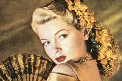 LANA TURNER