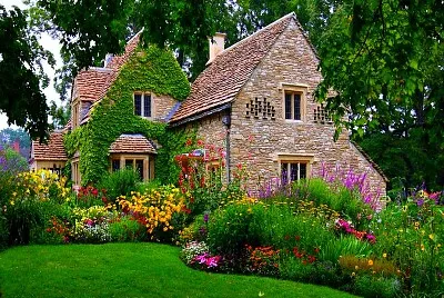 Casa con jardin jigsaw puzzle