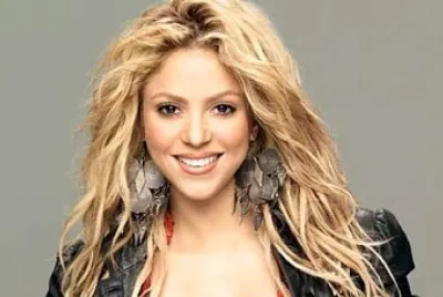 Shakira ()canatante