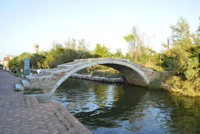 Italy, Italie, Venezia, Torcello, Devil 's Bridge jigsaw puzzle