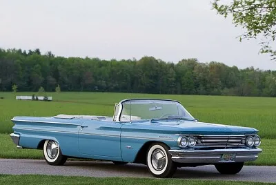 1960 Pontiac Catalina convertible, in Skymist Blue jigsaw puzzle