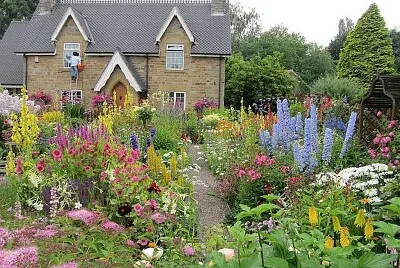 casa y jardin jigsaw puzzle