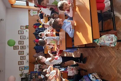 LA COLINDAT CU GRUPA IEPURAÈ˜ILOR