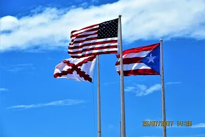 Banderas en San Juan, Puerto Rico.