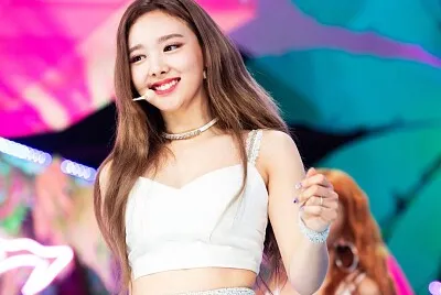 NAYEON - TWICE