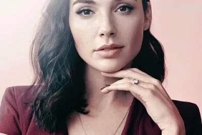 Gal G.